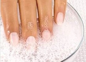 baking soda paste to treat nail fungus